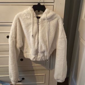 Looks so good with dresses !